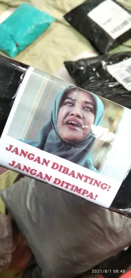 momen ngagetin kurir paket yang kocak © 2021 twitter.com momen ngagetin kurir paket yang kocak © 2021 twitter.com