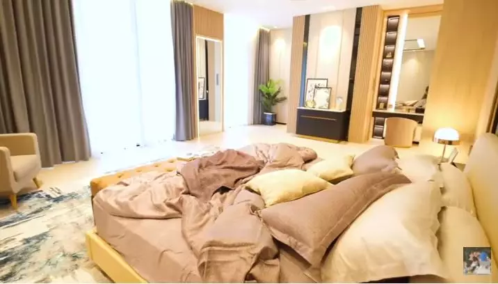 potret kamar di rumah baru titi kamal © YouTube potret kamar di rumah baru titi kamal © YouTube