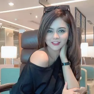 seleb ini pernah jadi karyawan kantor Berbagai sumber  seleb ini pernah jadi karyawan kantor Berbagai sumber