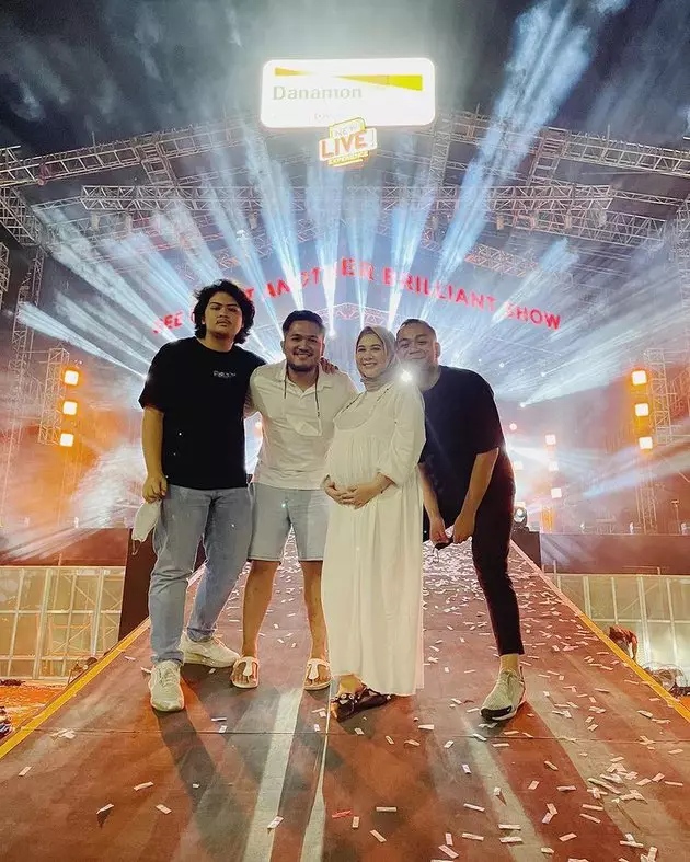 potret Kesha Ratuliu pamer baby bump © Instagram/@kesharatuliu05 potret Kesha Ratuliu pamer baby bump © Instagram/@kesharatuliu05