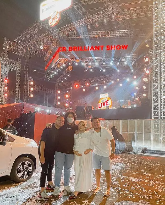 potret Kesha Ratuliu pamer baby bump © Instagram/@kesharatuliu05 potret Kesha Ratuliu pamer baby bump © Instagram/@kesharatuliu05