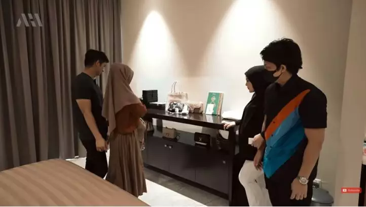 potret kamar ria ricis di apartemen © YouTube potret kamar ria ricis di apartemen © YouTube