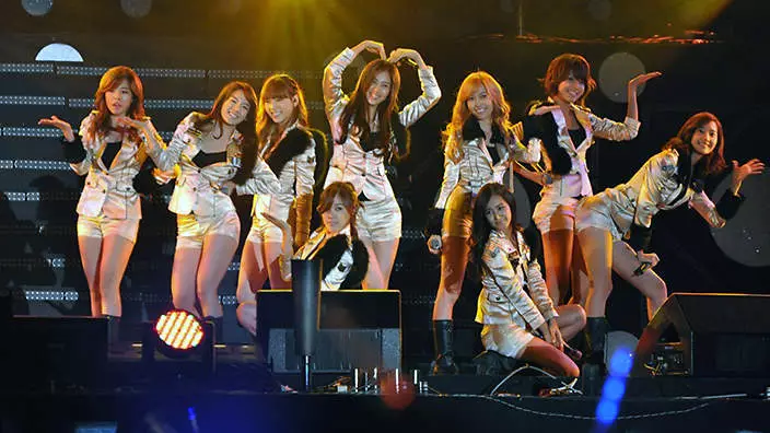 perjalanan karier SNSD Berbagai sumber 