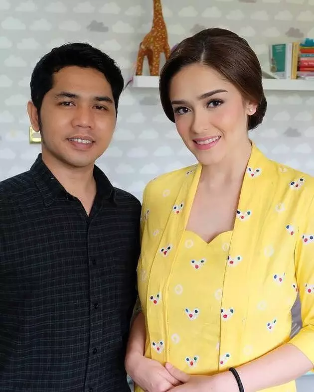 pesona seleb di acara tedak siten © instagram pesona seleb di acara tedak siten © instagram