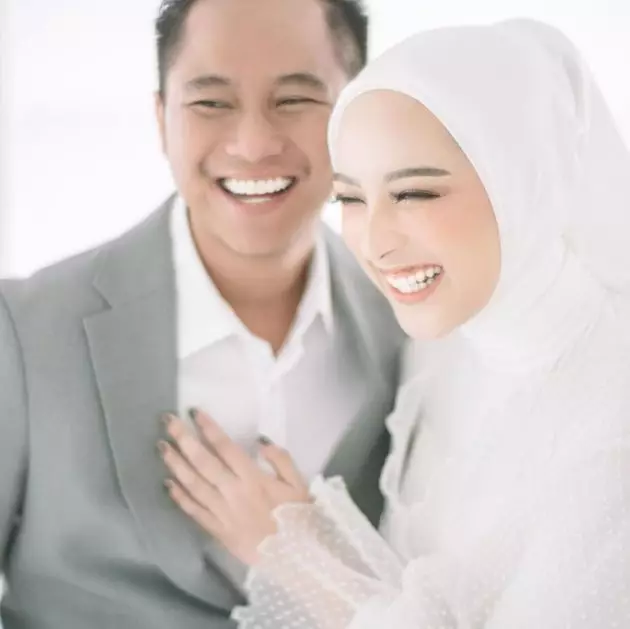 potret prewedd Doni Salmanan & Dinan Nurfajrina © Instagram/@dinanfajrina