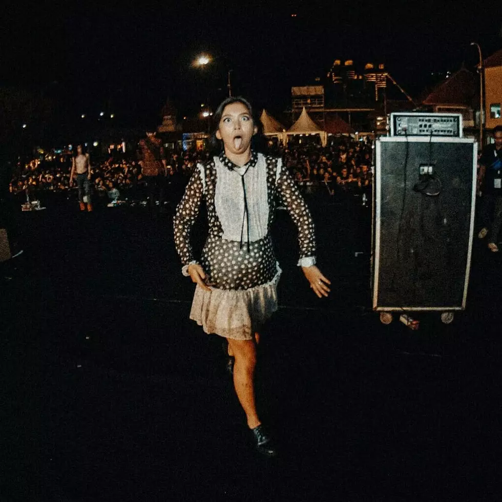 totalitas penyanyi tampil saat hamil © berbagai sumber