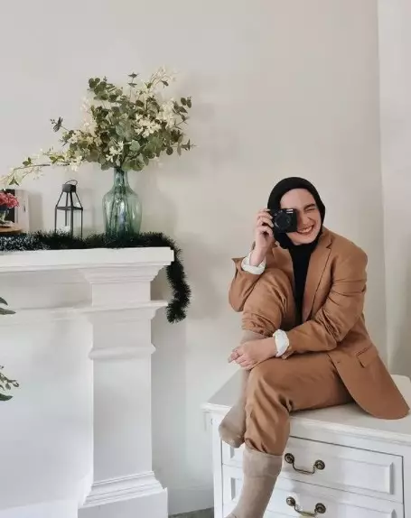 Cara Arya Saloka desain rumah baru © berbagai sumber Cara Arya Saloka desain rumah baru © berbagai sumber