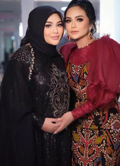 Gaya manggung Aurel Hermansyah © 2021 brilio.net