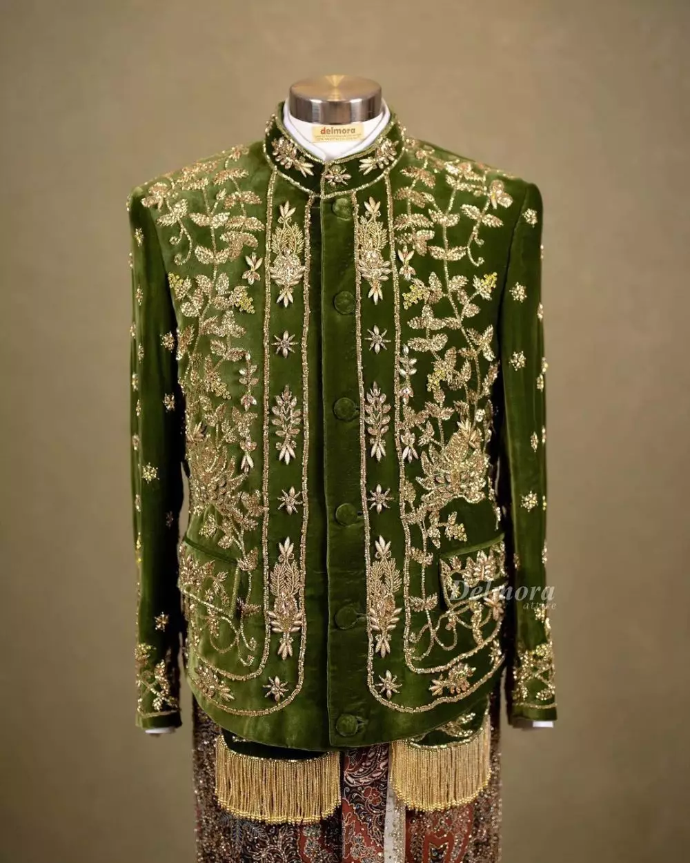 Detail busana pengantin Danang dan Nura Instagram