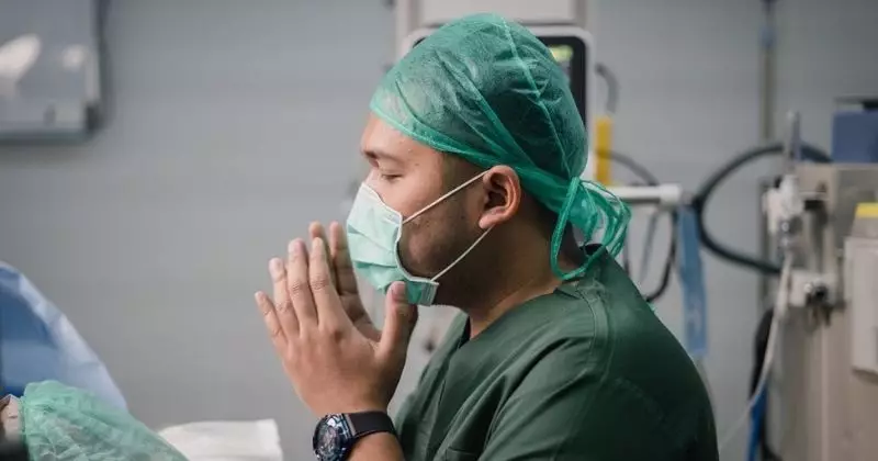 momen persalinan anak pertama Kesha Ratuliu © Instagram