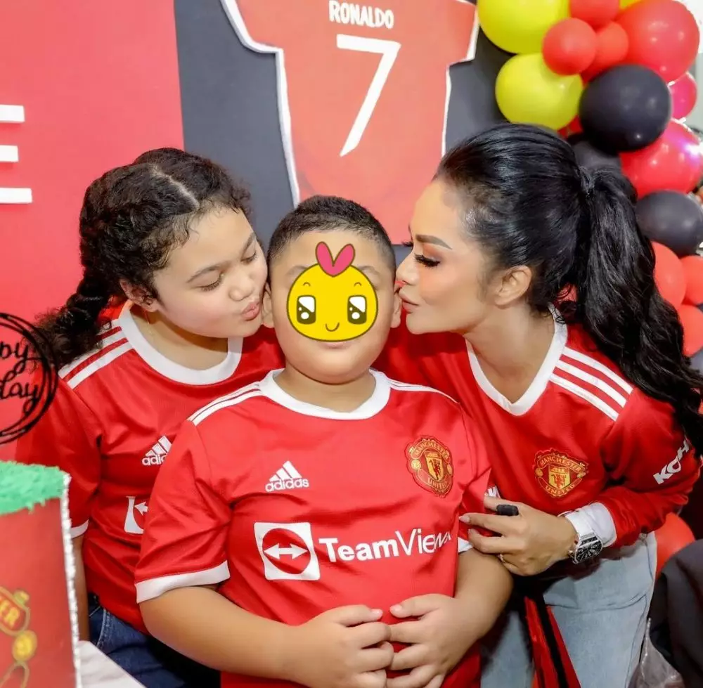 Momen Krisdayanti rayakan ultah Kellen © Instagram