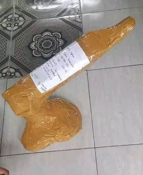 cara bungkus paket malah nyeleneh banget © 2021 twitter.com