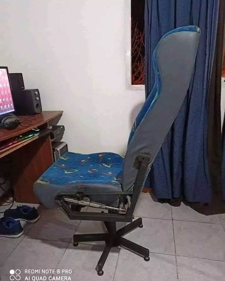 penampakan kursi malah nyeleneh banget © 2021 instagram.com penampakan kursi malah nyeleneh banget © 2021 instagram.com