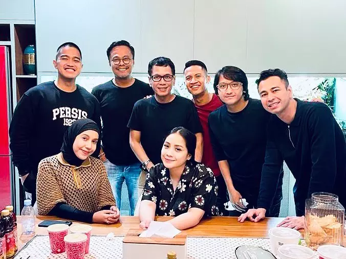 Wishnutama jenguk anak kedua Nagita © 2021 brilio.net