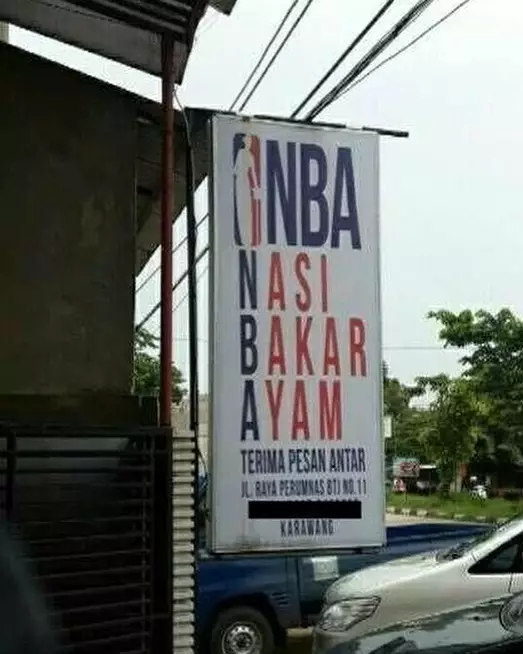 tulisan di warung malah jadi lucu © 2021 twitter.com