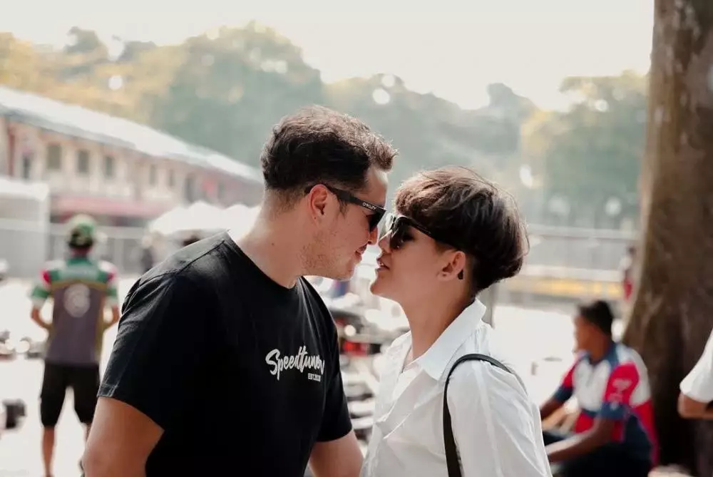 Seleb 2000-an bareng pasangan Instagram