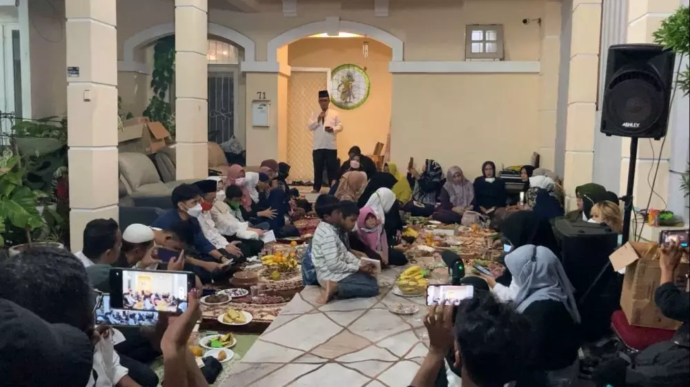 Momen tahlilan 40 hari Vanessa & Bibi © berbagai sumber