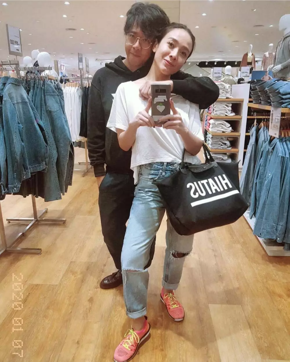 potret mesra Dea Ananda & Ariel Instagram