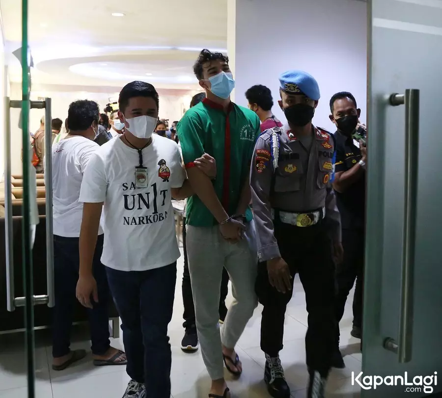 permintaan maaf Jeff Smith © berbagai sumber permintaan maaf Jeff Smith © berbagai sumber