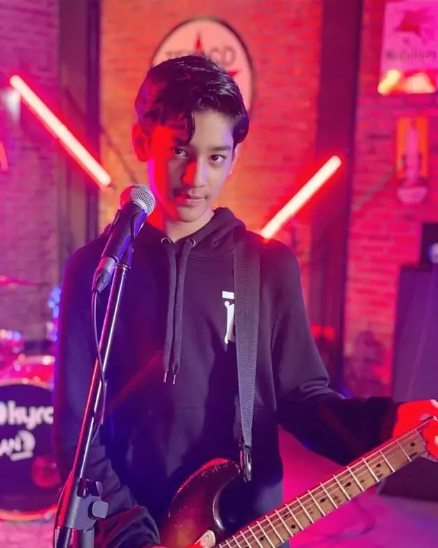 potret Arkenzy anak Andre Taulany Instagram potret Arkenzy anak Andre Taulany Instagram