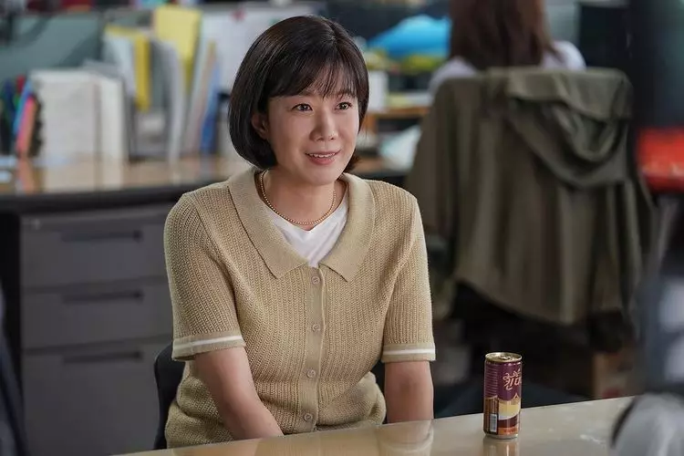 Fakta menarik drama Korea komedi Uncle Instagram Fakta menarik drama Korea komedi Uncle Instagram