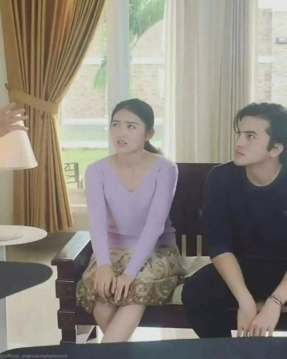 Rizky Nazar bersama lawan mainnya di sinetron Instagram