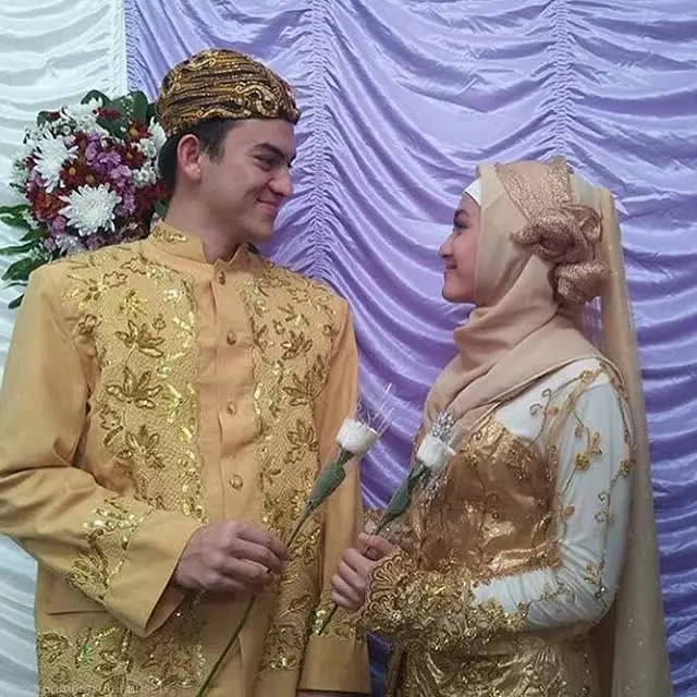 Rizky Nazar bersama lawan mainnya di sinetron Instagram