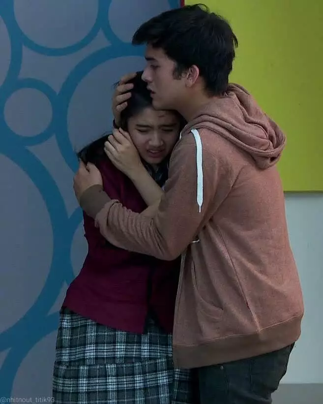 Rizky Nazar bersama lawan mainnya di sinetron Instagram