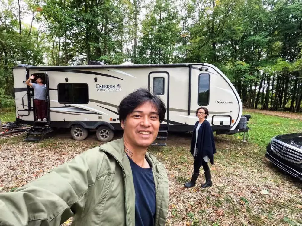 Momen liburan host My Trip My Adventure Instagram