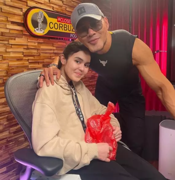 kenangan manis Laura Anna bareng rekan seleb © Instagram kenangan manis Laura Anna bareng rekan seleb © Instagram