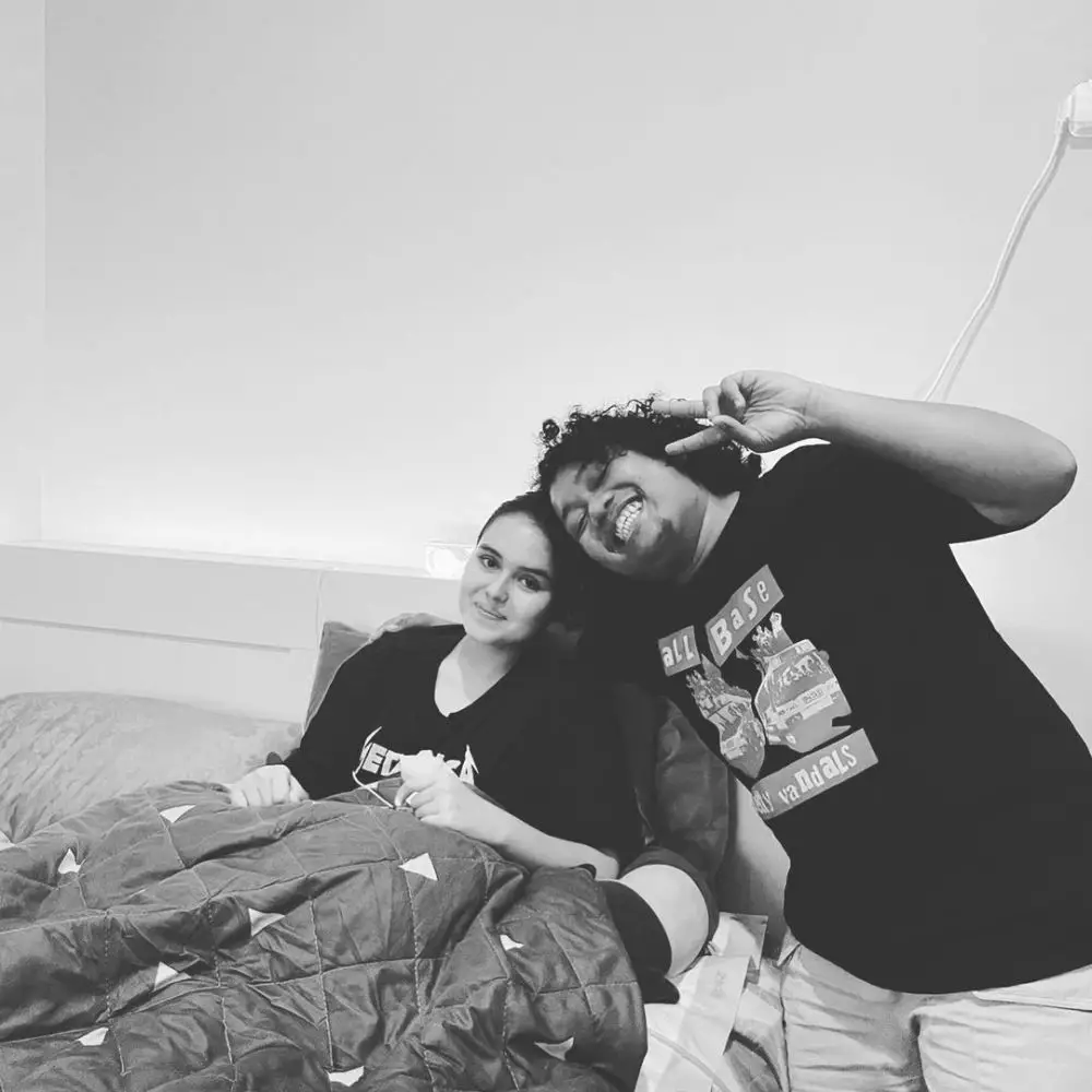 kenangan manis Laura Anna bareng rekan seleb © Instagram kenangan manis Laura Anna bareng rekan seleb © Instagram