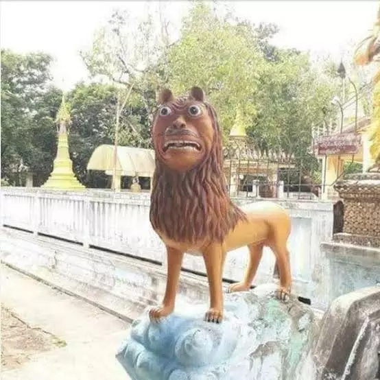 penampakan patung tapi bentuknya bingungin © 2021 berbagai sumber