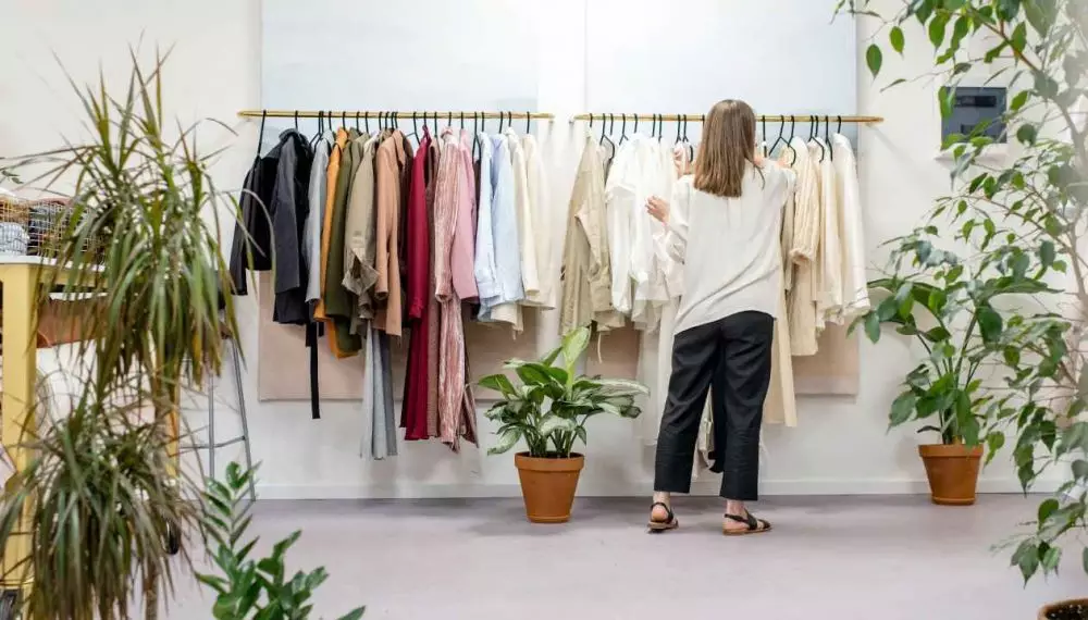 mimpi beli baju baru © 2021 brilio.net mimpi beli baju baru © 2021 brilio.net