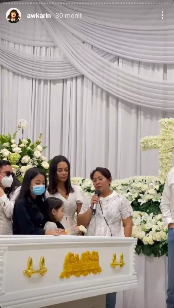 Momen jenazah Laura Anna dikremasi © 2021 brilio.net