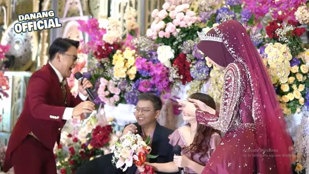 denny caknan happy asmara di ngunduh mantu danang © 2021 YouTube