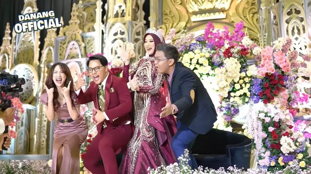 denny caknan happy asmara di ngunduh mantu danang © 2021 YouTube