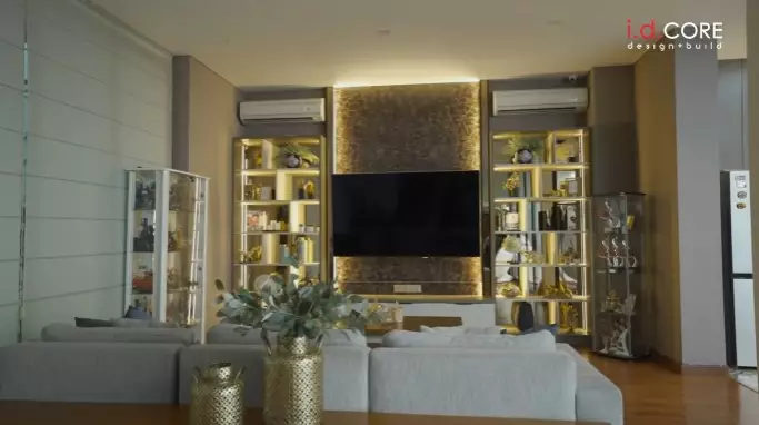 Ruang keluarga Lesty dan Billar mewah © YouTube Ruang keluarga Lesty dan Billar mewah © YouTube