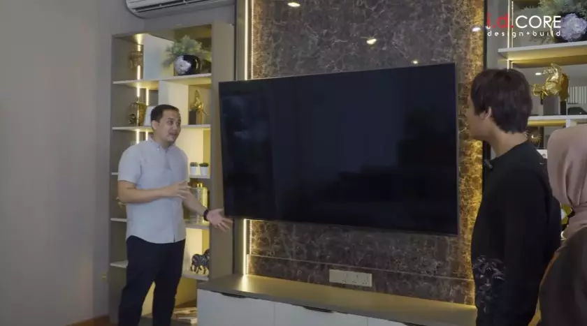 Ruang keluarga Lesty dan Billar mewah © YouTube Ruang keluarga Lesty dan Billar mewah © YouTube