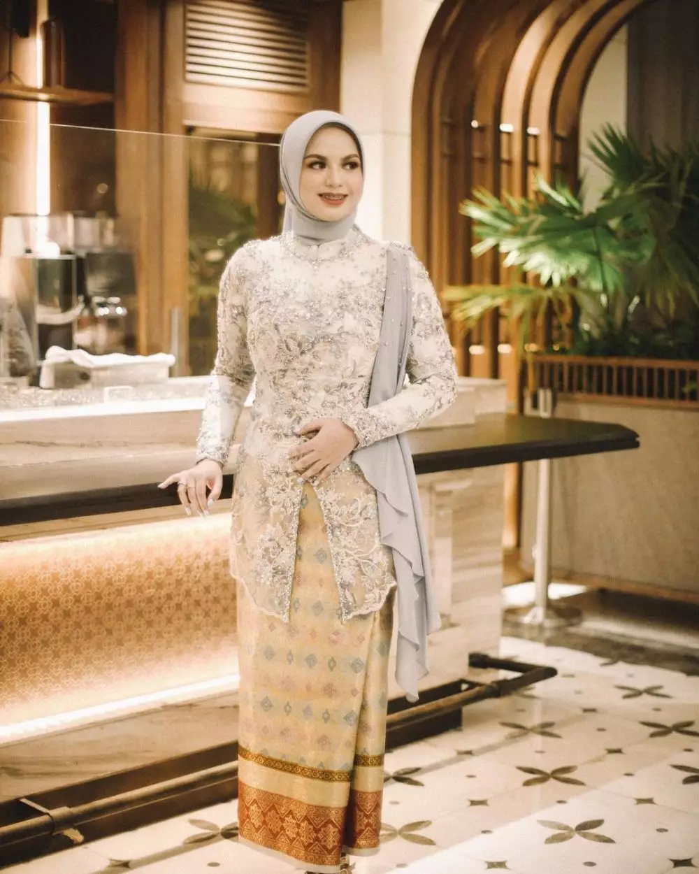 momen lamaran Achmad Megantara © Instagram