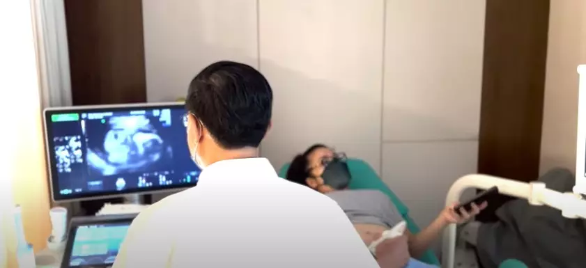 Momen Nikita Willy cek kandungan © 2021 YouTube