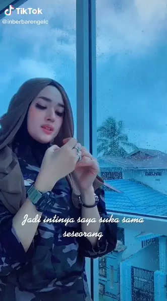 Viral PNS cantik dengan model hijab unik TikTok Viral PNS cantik dengan model hijab unik TikTok
