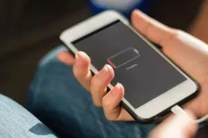 11 Penyebab baterai HP cepat habis, belum update software