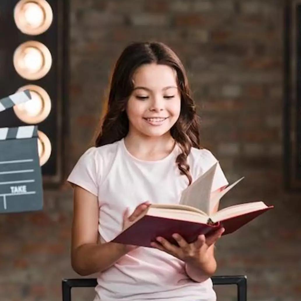 35 Contoh teks drama berbagai tema yang menarik, lengkap dengan ciri dan struktur pembuatannya