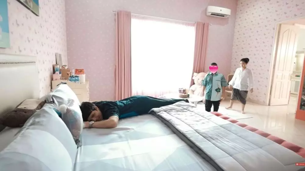 kamar anak Krisdayanti dan Raul Lemos  © 2021 berbagai sumber kamar anak Krisdayanti dan Raul Lemos  © 2021 berbagai sumber