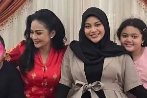 9 Potret kamar Amora dan Kellen Lemos, dipenuhi koleksi mainan mahal