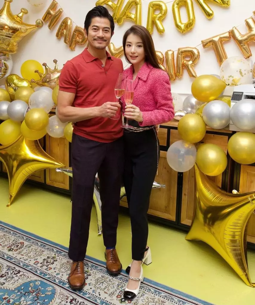 kebersamaan raja film Mandarin dan pasangan © berbagai sumber kebersamaan raja film Mandarin dan pasangan © berbagai sumber