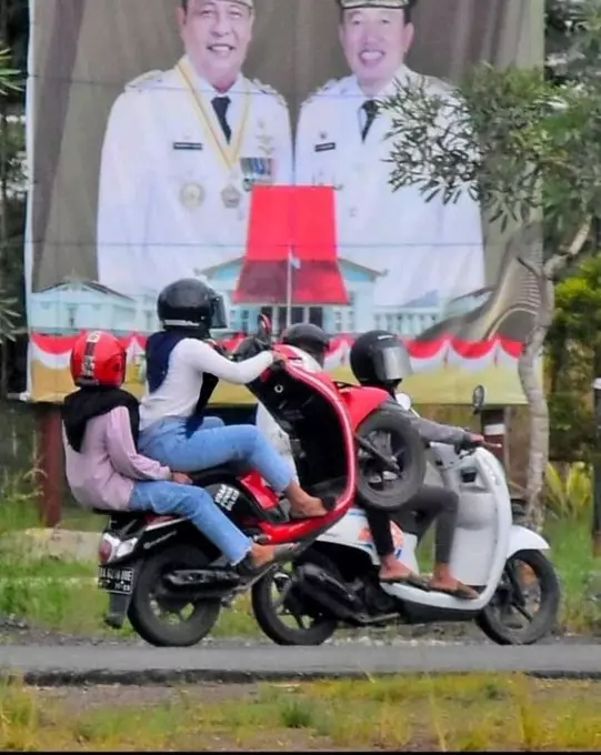 momen kerja sama malah ribet sendiri © 2021 instagram.com