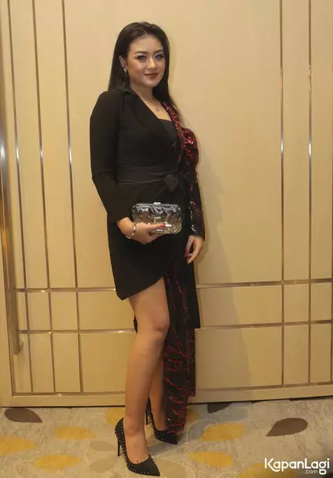 model banting setir jadi penyanyi dangdut Instagram