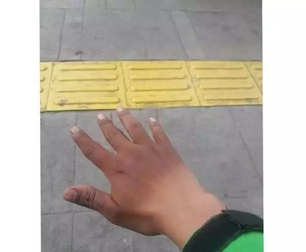 driver ojek online ada-ada aja © 2021 instagram.com driver ojek online ada-ada aja © 2021 instagram.com