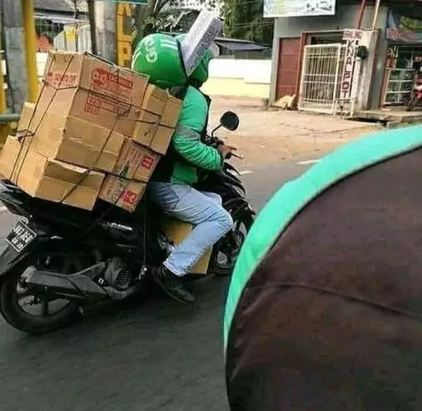 driver ojek online ada-ada aja © 2021 instagram.com